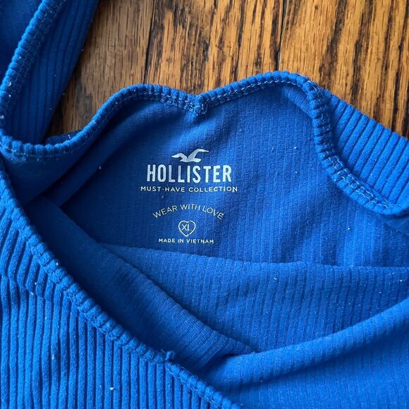 Hollister Must Have Collection Ribbed V-Neck Tank Top Blue Women's Size XL - Picture 7 of 10